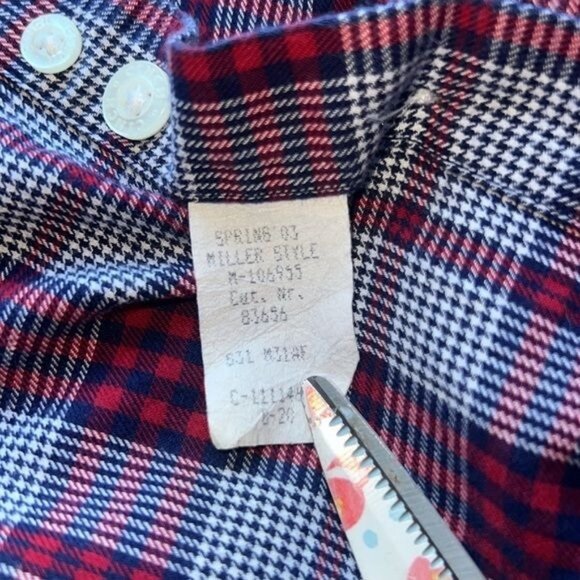 Cinch Mens Long Sleeve Plaid Button-Down Shirt Cotton Red/Blue Size Medium - Picture 4 of 10